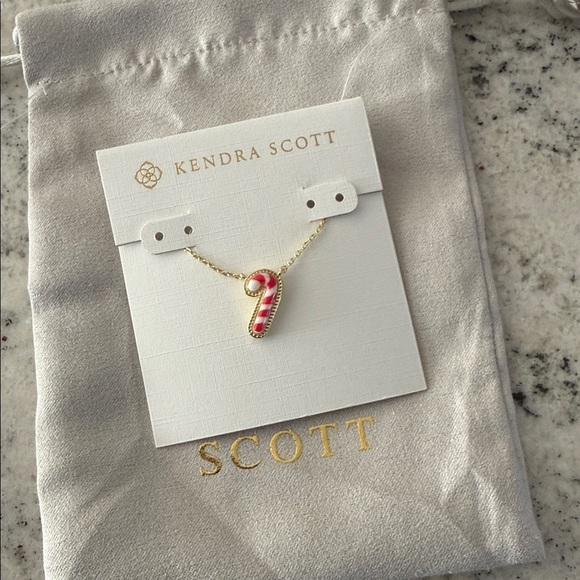 🎄🎄Kendra Scott Festive Holiday Red Candy Cane Pendant Short Necklace Gold - Picture 2 of 5